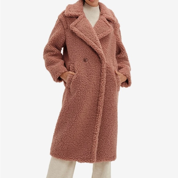 Let me style you! Meet your Posher, Joi. All designer brands & original designs! - Picture 9 of 14